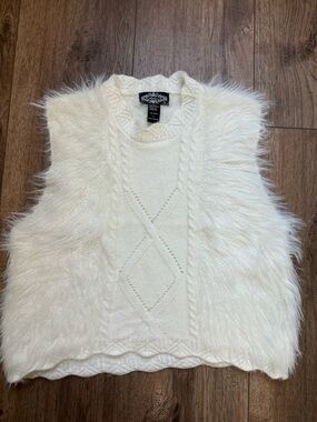 NEW! Oliver.o Faux Fur Women's Vest, Sweater, White, Sleeveless, Knit, Large